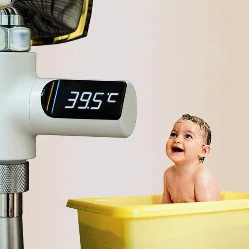 "LED-duschtermometer med 360° visning, visar vattentemperatur i realtid, färgindikator, barnsäker, ingen batteri behövs."