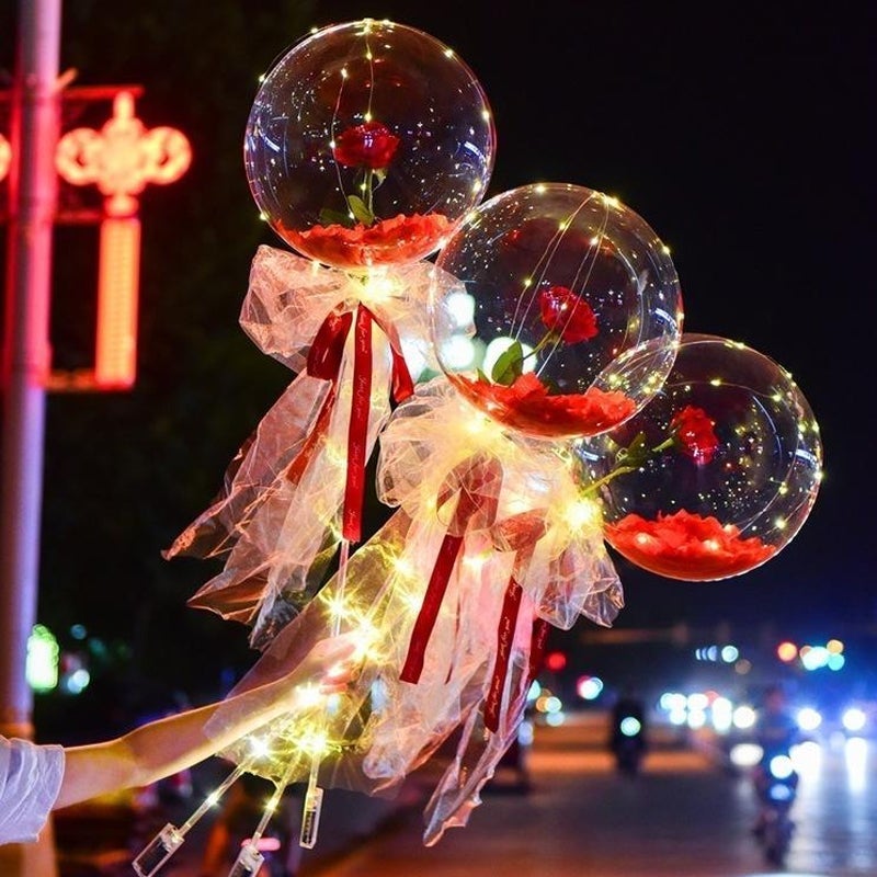 "LED-ljusballongbukett med färgglada rosor, konstgjorda blommor och glödande LED-ljus, visuell festdekoration för romantiska 