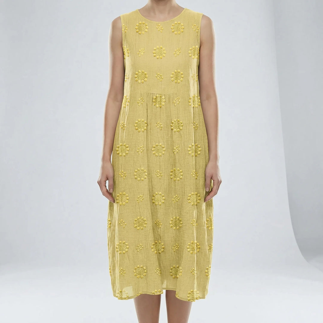Casual Pocketed Summer Dress Bella för dam. Ledig, bekväm sommarklänning med praktiska fickor.