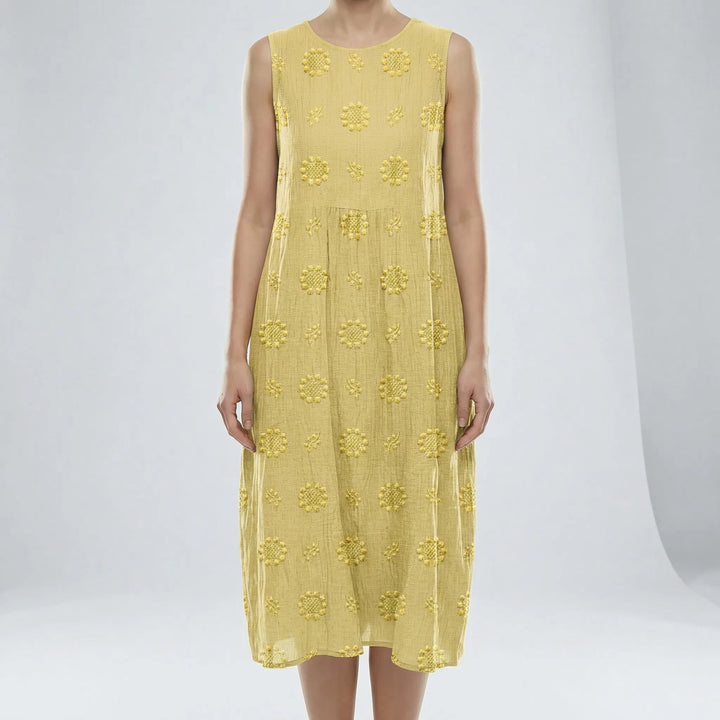 Casual Pocketed Summer Dress Bella för dam. Ledig, bekväm sommarklänning med praktiska fickor.