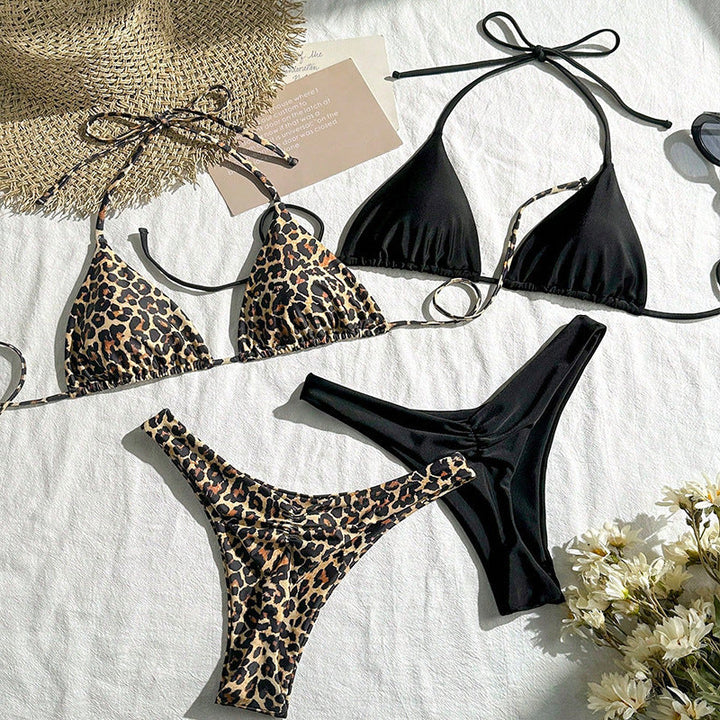 Sommar badkläder: Leopardmönstrad damtriangel-bikini för en trendig look vid vattnet.