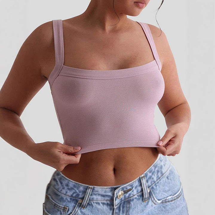 Grå dam crop top med fyrkantig halsringning. Mjuk och bekväm kort topp, idealisk för casual sommarstil.