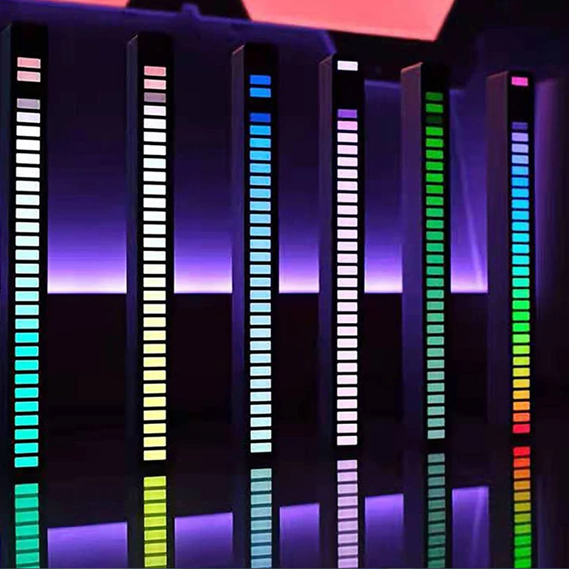"Ljudkontrollerat RGB LED-ljus, elegant design, 32 färger, musiksynkronisering, för skrivbord eller sängbord."