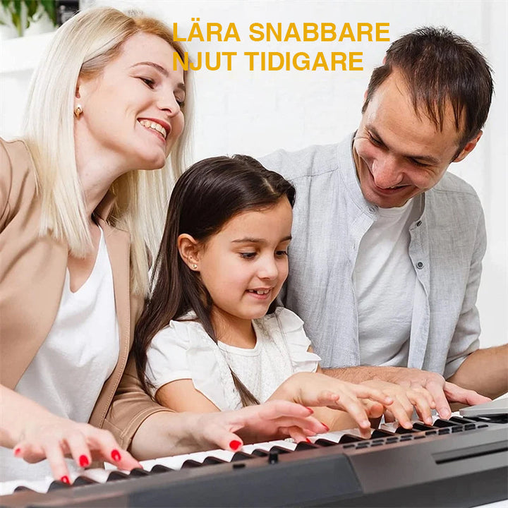 "Löstagbara färgglada notetiketter på pianotangenter, hjälper pianolärande med tydliga noter och dubbel notstav."