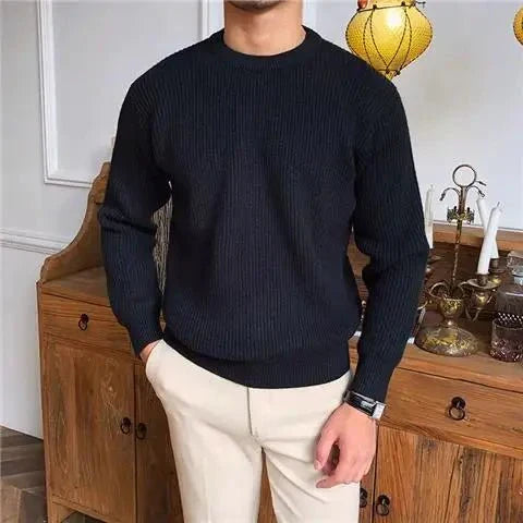 Svart pullover för män med ribbad struktur