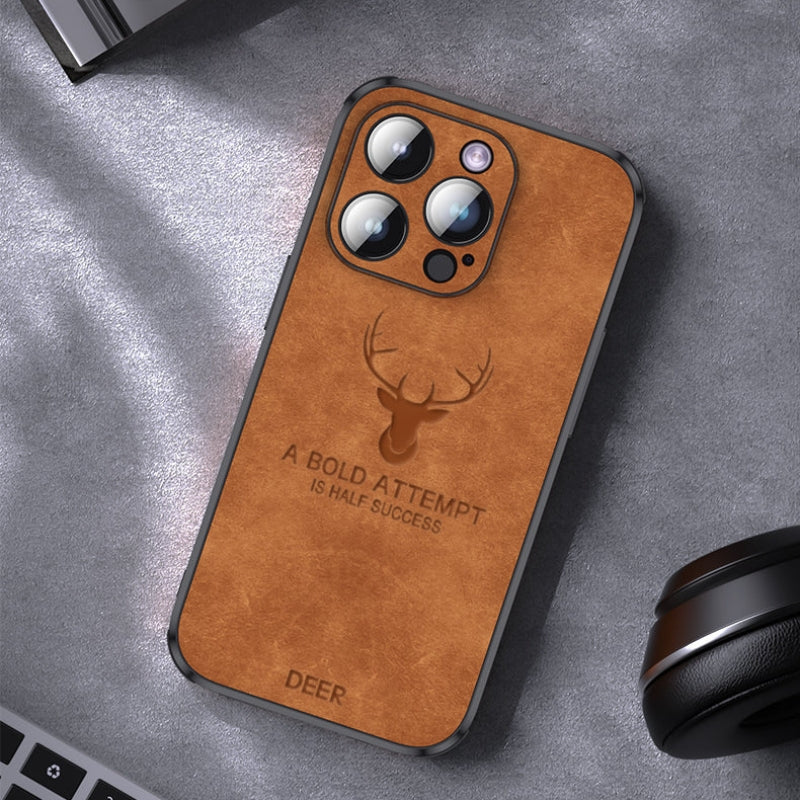 Premium mobilskydd för iPhone. Mockaskal med kameralinsskydd och stilren design.