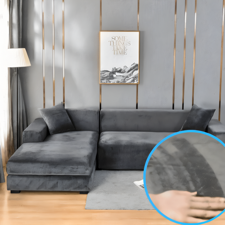 Hållbart stretch sofföverdrag med anti-slip, ger långvarigt skydd och enkel rengöring.