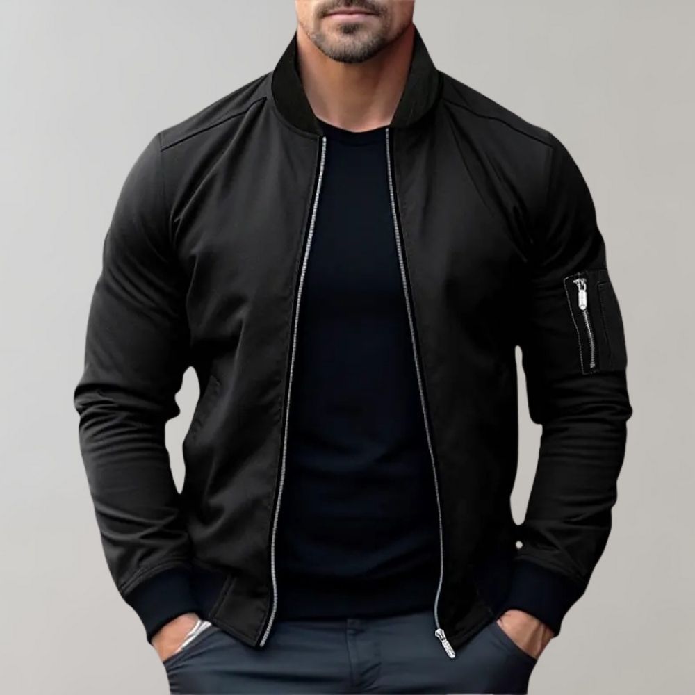 Lätt och bekväm casual bomberjacka för män. Optimal vårjacka för en snygg och ledig stil.