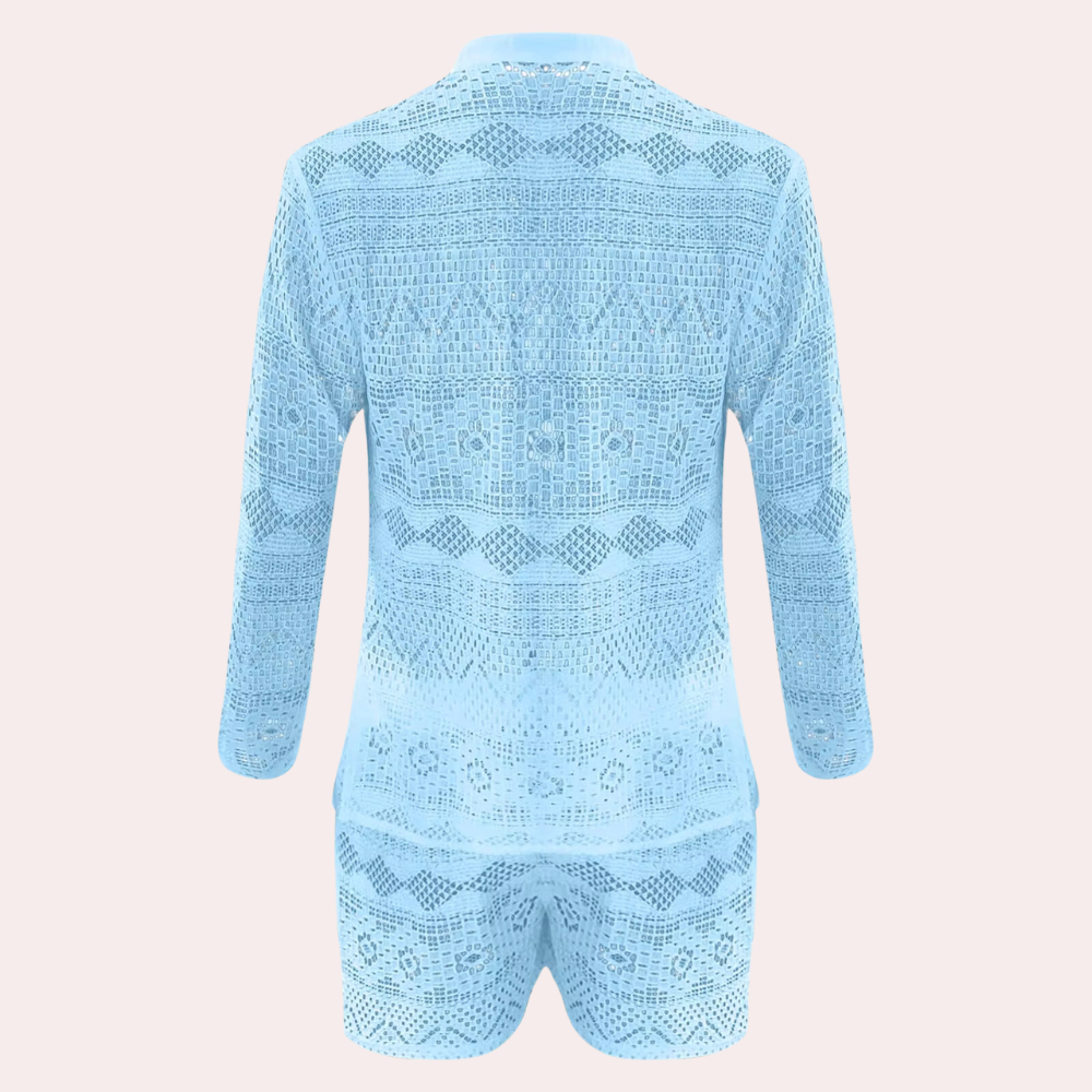 Svart sommarset för män: Luftig skjorta och bekväma shorts, idealiskt för semester och strand.