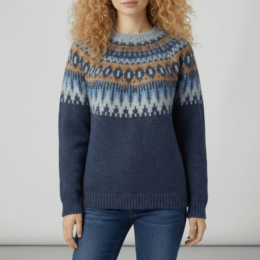 Vit och blå damtröja "Audrey" med nordiskt snömönster. Stickad varm pullover för vinter.
