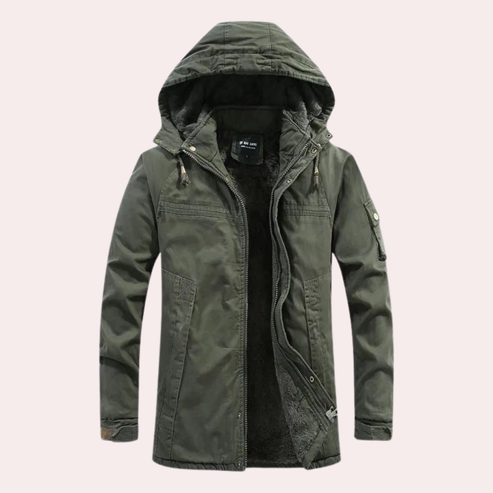 Mörkblå herr vinterjacka med fodring och värmande huva, perfekt för kallt väder. Stilren och funktionell parkas.