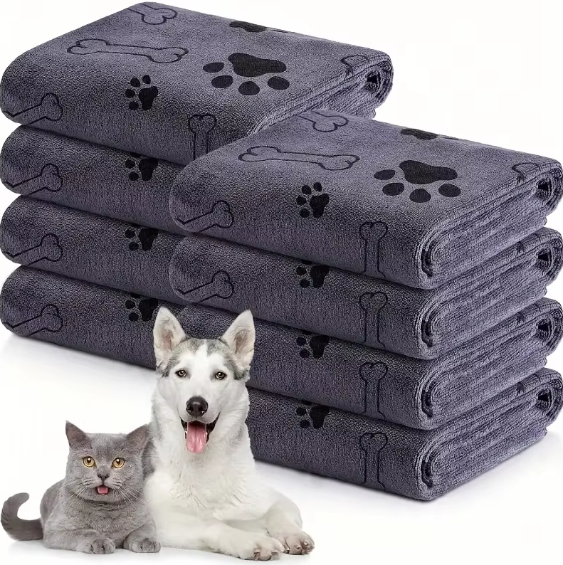 Mörkblå superabsorberande hundhandduk i mjuk mikrofiber. Snabbtorkande efter bad & husdjursvård.