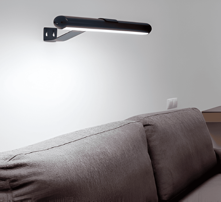 USB-laddningsbar vägglampa, smidig & roterbar design för optimal ljusriktning.