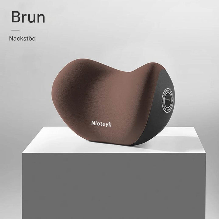 Närbild på ergonomisk nackkudde för bil med mjukt överdrag