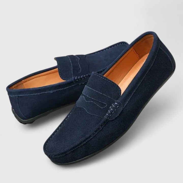 Moderna loafers för herrar i tidlös design, häl