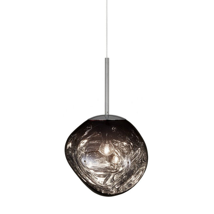 Exklusiv pendellampa med speglande glas och modern formgivning