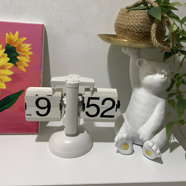 Elegant flipklocka med retrokänsla. Tystgående bordsklocka, perfekt presenttips för hem & kontorsdekoration.