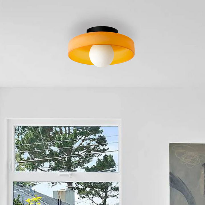 Inspirerande miljöbild med taklampa för modern interiör