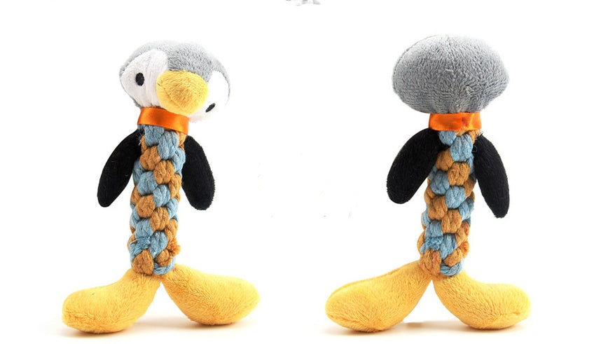 Mysig och ljudande hundleksak i fleece, en omtyckt leksak för alla hundar.