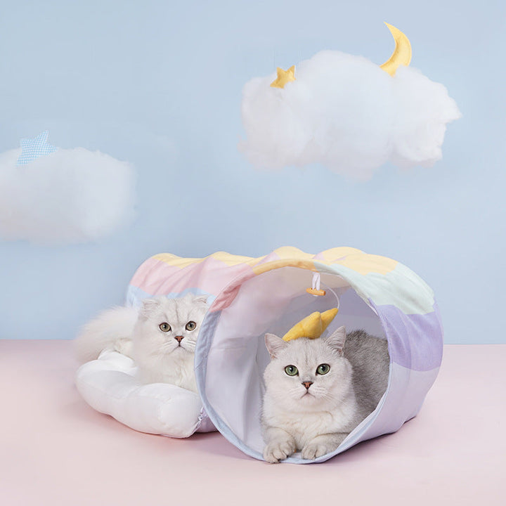 Mysig kattbädd för bilens baksäte. Skyddar säten och erbjuder en bekväm, trygg viloplats för din katt.