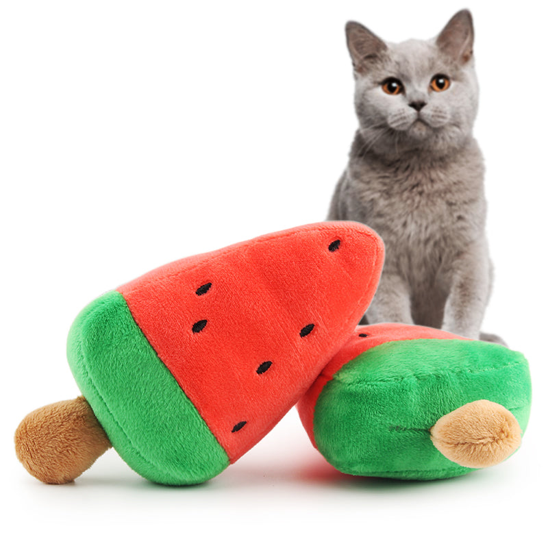 Mjuk röd vattenmelon kattleksak för glädjefull lek. Perfekt aktivering och underhållning för innekatter.