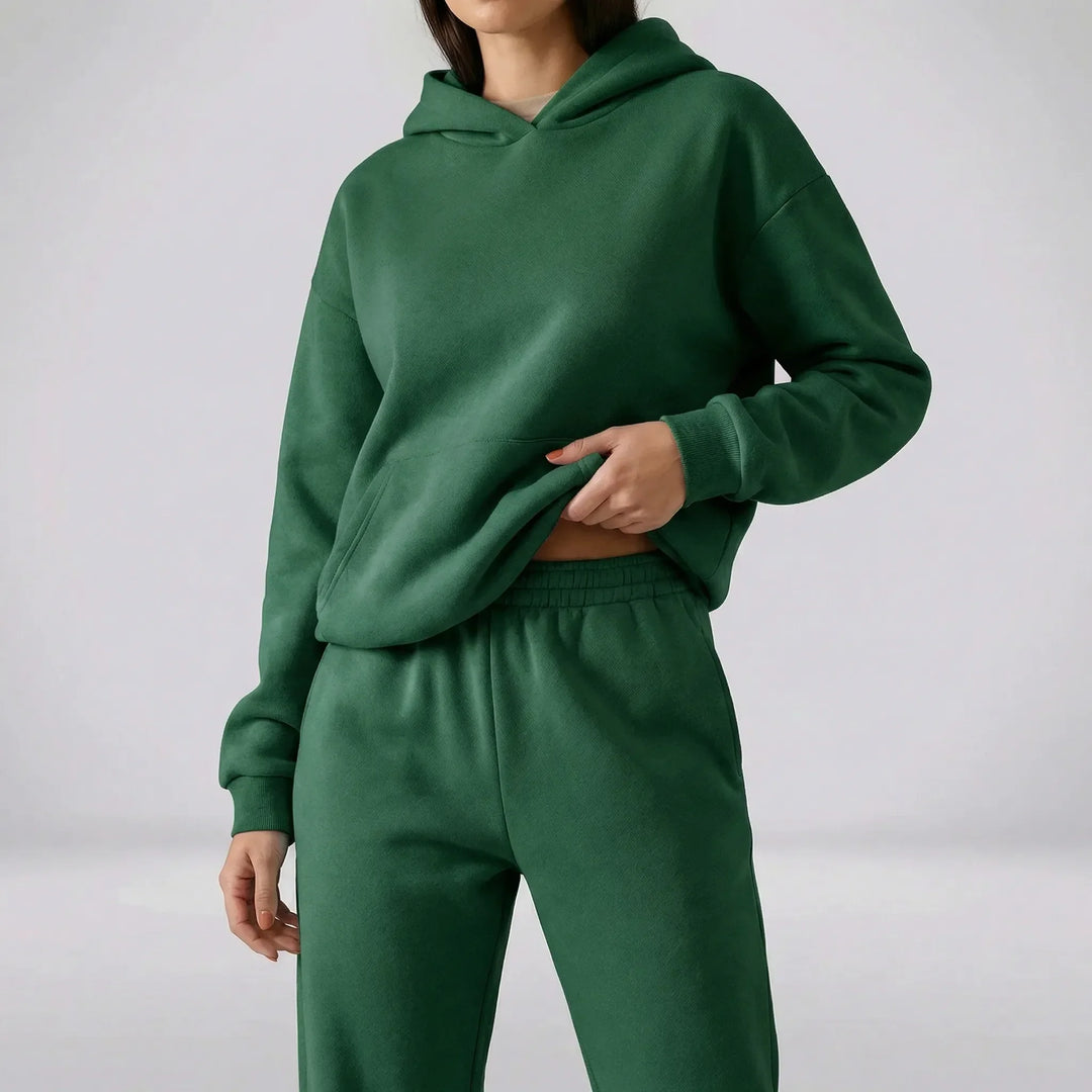 Vinterkläder dam: Hooded loungewear-set "Mikayla". Mjuk och varm passform, idealisk för avkoppling.