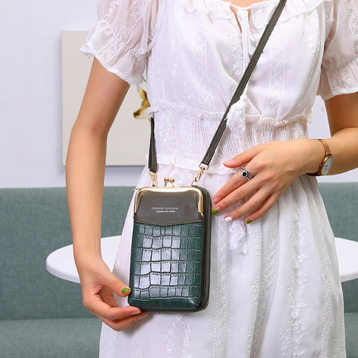 Överblick av ett elegant mobilskal med krokodilprint, finns i sju färger, stilfullt och funktionellt.