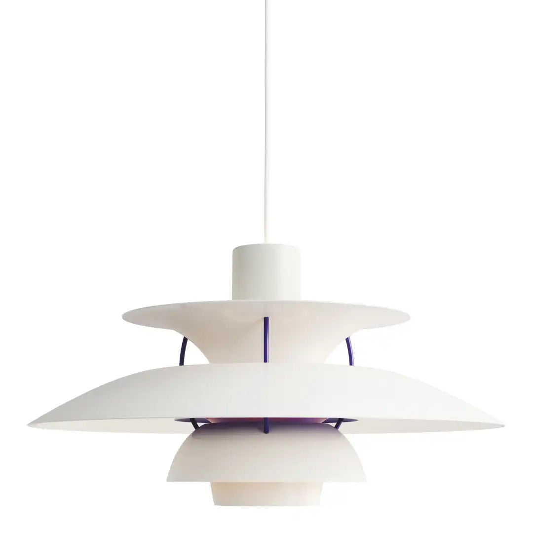 Rund dimbar LED-taklampa, modern design som förskönar matsal och övriga ytor.