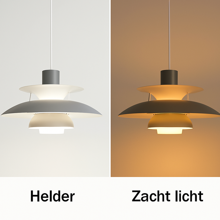 Stilren rund taklampa med LED-belysning, skapar elegant atmosfär i kontor och hem.