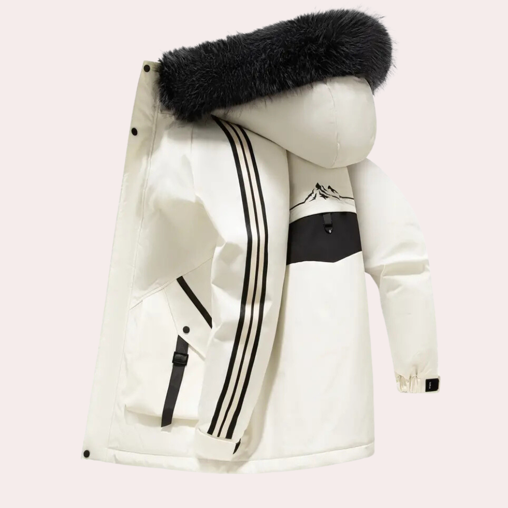 Herrjacka parkas med huva, designad för vintermode. Varmt och slitstarkt ytterplagg för kallt väder.