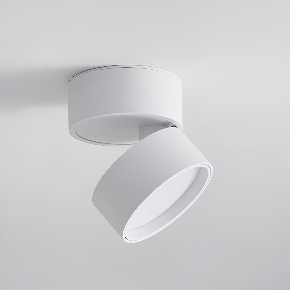 Modern designad LED taklampa, spotlights som lyfter fram rummets karaktär.