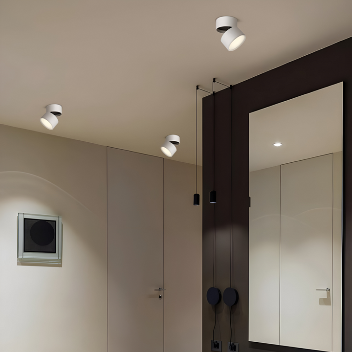 Energieffektiv LED taklampa med spotlights för vardagsrum, kök eller kontor.