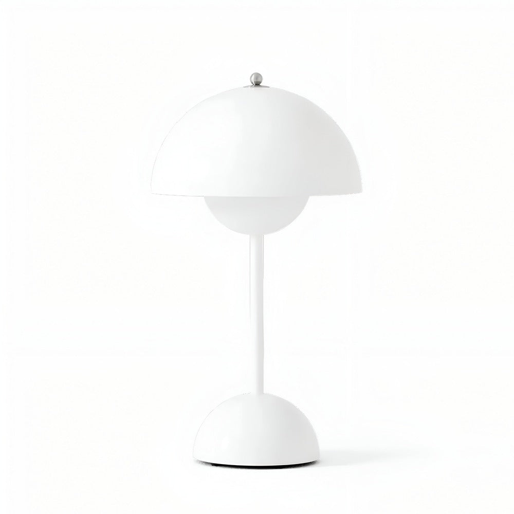 Elegant bordslampa, LED svamplampa i modern stil, uppladdningsbar för flexibel placering.