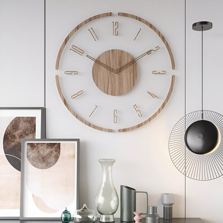 Dekorativ tyst väggklocka. Transparent akryl & trä, modern design för heminredning.