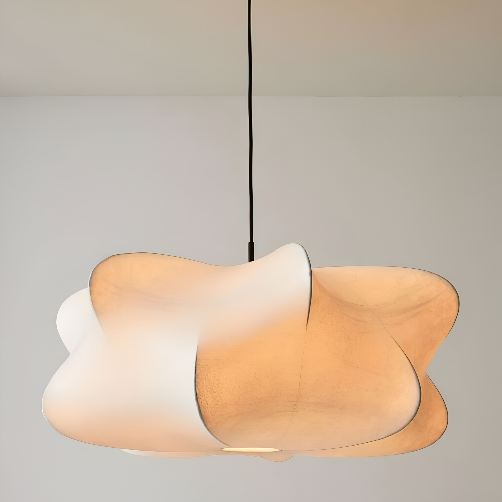 Wabi Sabi hänglampa med karaktär. Modern design för vardagsrummet, skapar en unik inredning.