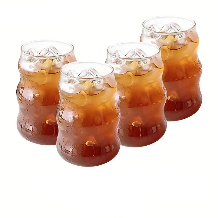 Mångsidiga glasmuggar set för köket. Värmebeständiga dricksglas till te, kaffe & juice i modern stil.