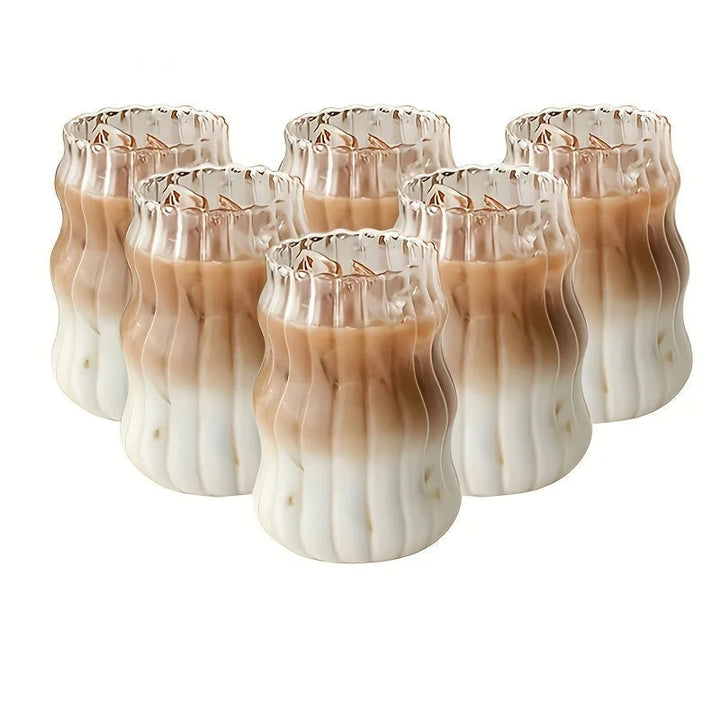 Slitstarka värmebeständiga glasmuggar. Perfekta dricksglas för te, kaffe och juice, modern design.