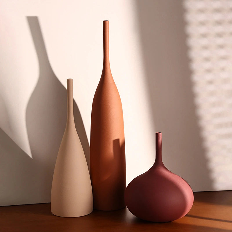 Tidlös Morandi designvas. Elegant blommavas för en sofistikerad touch i ditt hem.