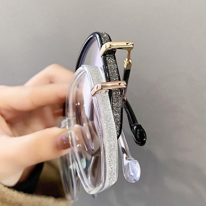 Stilfulla Livia multifokala läsglasögon unisex. Med blåljusskydd för skärpa & ögonskydd mot skärmar.