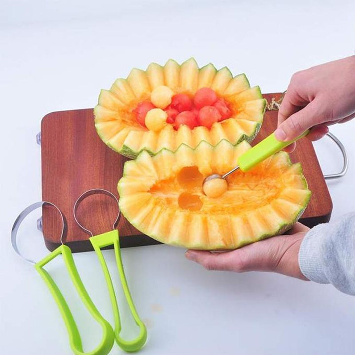 "Multifunktionellt carving knivset för kök av rostfritt stål, perfekt för precisionsarbete med frukt och grönsaker."