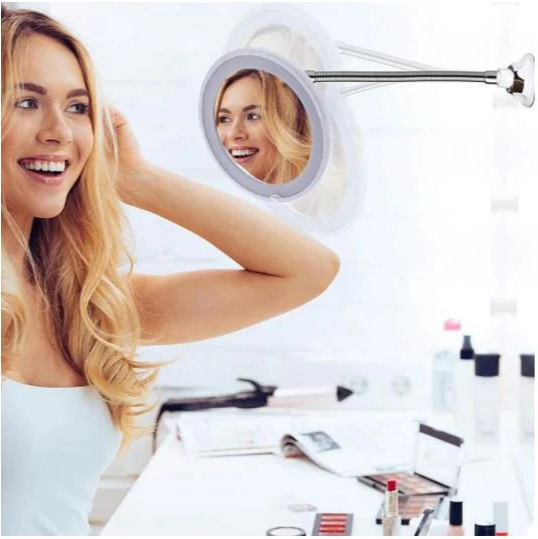 Makeupspegel med 360 graders rotation och starkt LED-ljus i elegant design