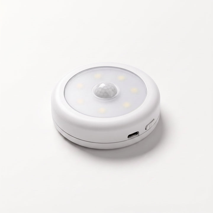 Trådlös belysning med sensor som tänds automatiskt i mörker
