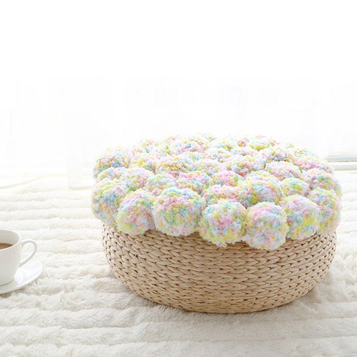 "Pom-Pom pyssel verktyg i grön, rosa, blå och gul ABS med fyra storlekar för kreativt hantverk och DIY-projekt."