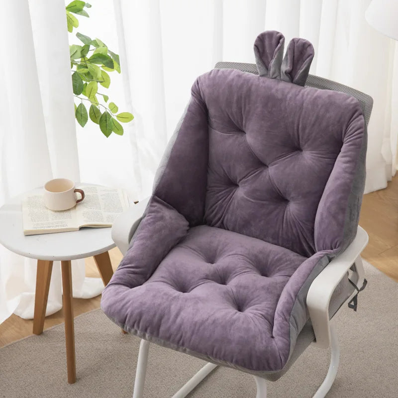 Svanskoteskyddande sittdyna i memory foam sedd från sidan