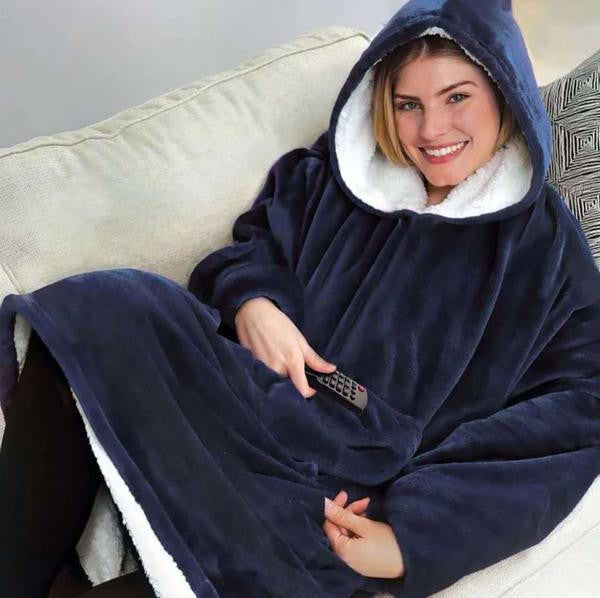 Grå mysig oversized hoodie i fleece för kalla vinterdagar