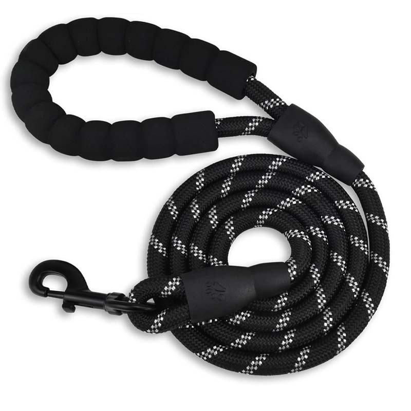 Reflexkoppel för hund & katt. Ökar synlighet och säkerhet under mörka promenader. Slitstarkt nylon.