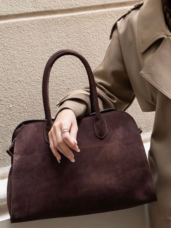 Elegant veganväska och totebag i brun nyans för moderna kvinnor