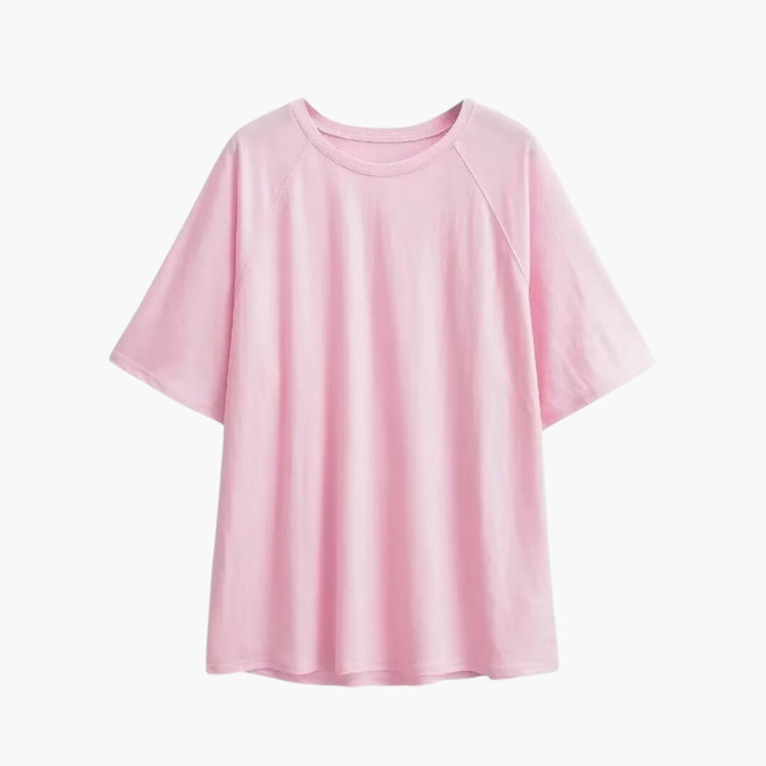 Rosa dam t-shirt med bekväm passform, trendiga nedhasade axlar och rundhals. Perfekt vardagsstil för sommar.