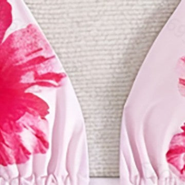 Bekväm damtriangelbikini med justerbara axelband, i blommigt rosa mönster, för soliga dagar.