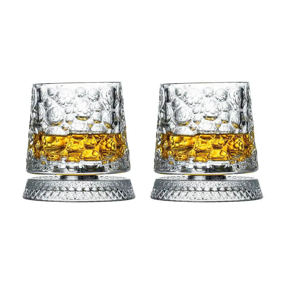 Elegant roterande drinkglas i kristall, 2-pack. Passar whisky, cognac eller cocktails.